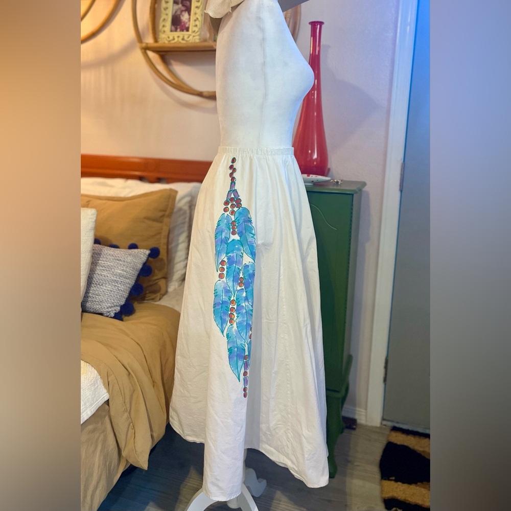 🎨Vintage One-of-a-Kind Sunbelt Maxi Skirt with Hand Painted Blue Feather Design - Picture 6 of 8